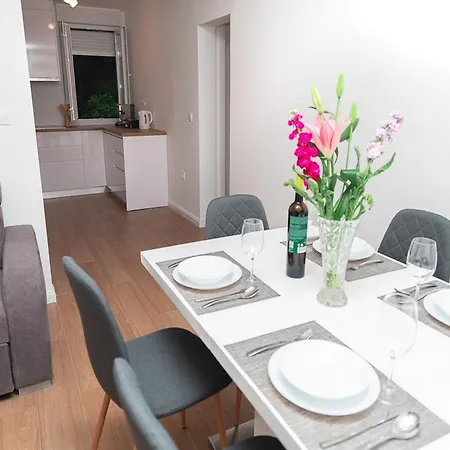 Apartament Matea - Two Bedroom With Balcony And Sea View Mokošica