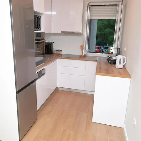 Matea - Two Bedroom With Balcony And Sea View *
